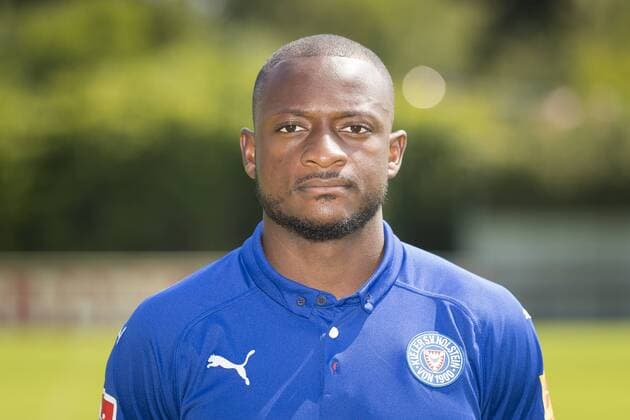 David Kinsombi KSV Holstein Kiel 2 BL PortraÌttermin 2018 2019 Kiel Schleswig Holstein Germany CITTI FOOTBALL PARK Copyright: xAgentur54GradFelixxKoenigx