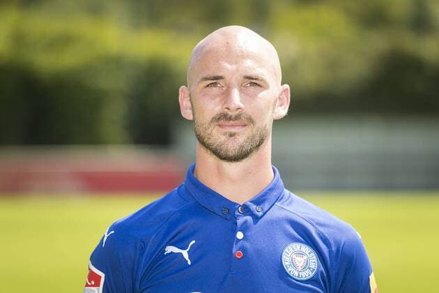 Patrick Herrmann KSV Holstein Kiel 2 BL PortraÌttermin 2018 2019 Kiel Schleswig Holstein Germany CITTI FOOTBALL PARK Copyright: xAgentur54GradFelixxKoenigx