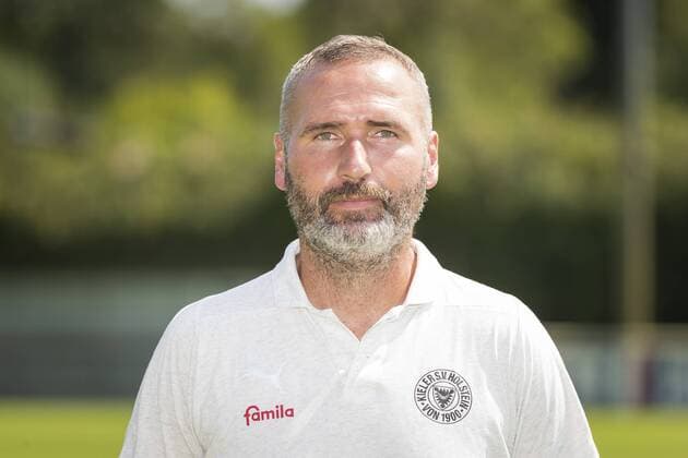 Coach Tim Walter KSV Holstein Kiel 2 BL PortraÌttermin 2018 2019 Kiel Schleswig Holstein Germany CITTI FOOTBALL PARK Copyright: xAgentur54GradFelixxKoenigx