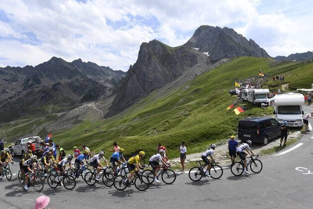 Sport Bilder des Tages LARUNS, FRANCE - JULY 27 : DUMOULIN Tom (NED) of Team Sunweb; FROOME Chris (GBR) of Team SKY, THOMAS Geraint (GBR) of Team SKY, VALVERDE Alejandro (ESP) of Movistar Team, POELS Wout (NED) of Team SKY during stage 19 of the 105th edition of the 2018 Tour de France cycling race, a stage of 200,5 kms between Lourdes and Laruns on July 27, 2018 in Laruns, France, 27 07 18 CYCLISME : Tour de France - Etape 19 - Lourdes Laruns - 27 07 2018 PhotoNews Panoramic 