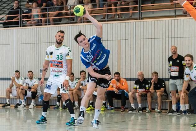 Jens Schoengarth Frisch Auf Goeppingen 33 Axel Goller VfL Pfullingen 27 FRISCH AUF Goeppingen vs VfL Pfullingen 24 Sparkassen Cup Handballl DKB Men 1 Bundesliga 3 League Season 18 19 GER 27 07 2018 FRISCH AUF Goeppingen vs VfL Pfullingen 24 Sparkassen Cup Handballl DKB Men 1 Bundesliga 3 Liga Season 18 19 GER 27 07 2018 Altensteig Copyright: xEIBNER WolfgangxFrankx EP_WFK