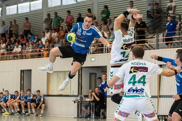 Niklas Roth VfL Pfullingen 10 Jacob Bagersted Frisch On Goeppingen 14 Kresimir Kozina Frisch On Goeppingen 44 FRESH ON Goeppingen vs VfL Pfullingen 24 Sparkassen Cup Handballl DKB Men 1 Bundesliga 3 League Season 18 19 GER 27 07 2018 FRESH ON Goeppingen vs VfL Pfullingen 24 Sparkassen Cup Handballl DKB Men 1 Bundesliga 3 League Season 18 19 GER 27 07 2018 Altensteig Copyright: xEIBNER WolfgangxFrankx EP_WFK