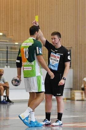 Nils Torbruegge HSG Wetzlar receives a yellow card Sparkassen Cup Altensteig TSV Altensteig vs HSG Wetzlar Handball 27 07 2018 Sparkassen Cup Altensteig TSV Altensteig vs HSG Wetzlar Handball 27 07 2018 Altensteig Copyright: xEIBNER Florian_Schustx EP_SCHUST