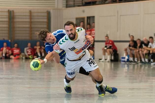 Micha Thiemann VfL Pfullingen 14 Tim Kneule Frisch On Goeppingen 04 FRESH ON Goeppingen vs VfL Pfullingen 24 Sparkassen Cup Handballl DKB Men 1 Bundesliga 3 League Season 18 19 GER 27 07 2018 FRISCH ON Goeppingen vs VfL Pfullingen 24 Sparkassen Cup Handballl DKB Men 1 Bundesliga 3 Liga Season 18 19 GER 27 07 2018 Altensteig Copyright: xEIBNER WolfgangxFrankx EP_WFK