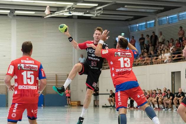 Nikolai Link HC Erlangen 33 HBW Balingen Weilstetten 13 HBW Balingen Weilstetten HC Erlangen 24 Sparkassen Cup Handballl DKB Men 2 Bundesliga 1 Bundesliga Season 18 19 GER 27 07 2018 HBW Balingen Weilstetten HC Erlangen 24 Sparkassen Cup Handballl DKB Men 2 Bundesliga 1 Bundesliga Season 18 19 GER 27 07 2018 Altensteig Copyright: xEIBNER WolfgangxFrankx EP_WFK