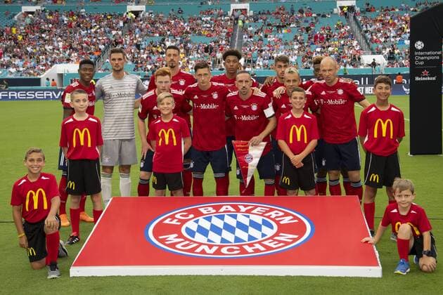 MIAMI GARDENS, FL - JULY 28: The FC Bayern Munich players pose before the start of the International Champions Cup game between FC Bayern Munich and Manchester City FC on July 28, 2018 at the Hard Rock Stadium in Miami Gardens, Florida. (Photo by Doug Murray Icon Sportswire) SOCCER: JUL 28 International Champions Cup - FC Bayern Munich v Manchester City FC Icon79620180728005 EDITORIAL USE ONLY