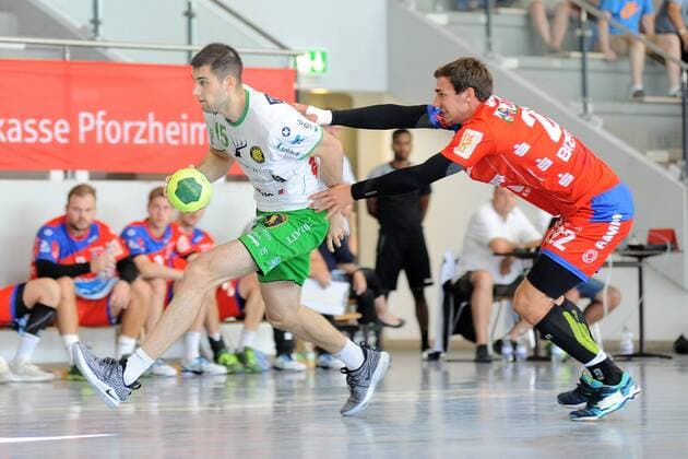 Dominik Jurilj TSV Otmar St Gallen 15 against Jona Schoch HBW Balingen Weilstetten 22 Handball Mens Preparatory Poker Tournament 54 Sparkassen Cup Altensteig match at Platz5 29 07 2018 Photo TBaur Eibner TSV Otmar St Gallen vs. HBW Balingen Weilstetten Esslingen Copyright: xEIBNER TobiasxBaurx EP_TBR