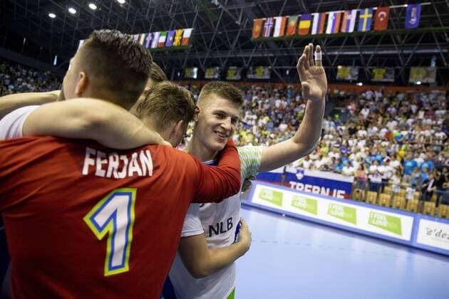 29 07 2018 Arena Zlatorog Celje SLO EHF EURO U20 France vs Slovenia Final in the picture Players of Slovenia celebrate win against France during the final match of the EHF men s handball European U20 Championship between France vs Slovenia at the Arena Zlatorog in Celje Slovenia on 2018 07 29 Celje  EX_SPIDA