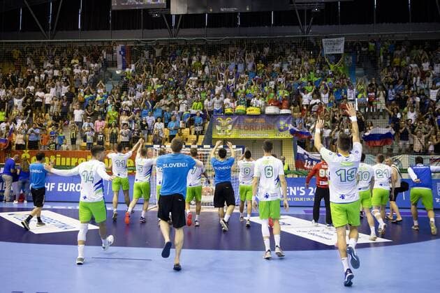 29 07 2018 Arena Zlatorog Celje SLO EHF EURO U20 France vs Slovenia Final in the picture Players of Slovenia celebrate win against France during the final match of the EHF men s handball European U20 Championship between France vs Slovenia at the Arena Zlatorog in Celje Slovenia on 2018 07 29 Celje  EX_SPIDA