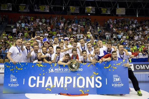 29 07 2018 Arena Zlatorog Celje SLO EHF EURO U20 France vs Slovenia Final in the picture Players of Slovenia celebrate win against France during the final match of the EHF men s handball European U20 Championship between France vs Slovenia at the Arena Zlatorog in Celje Slovenia on 2018 07 29 Celje  EX_SPIDA