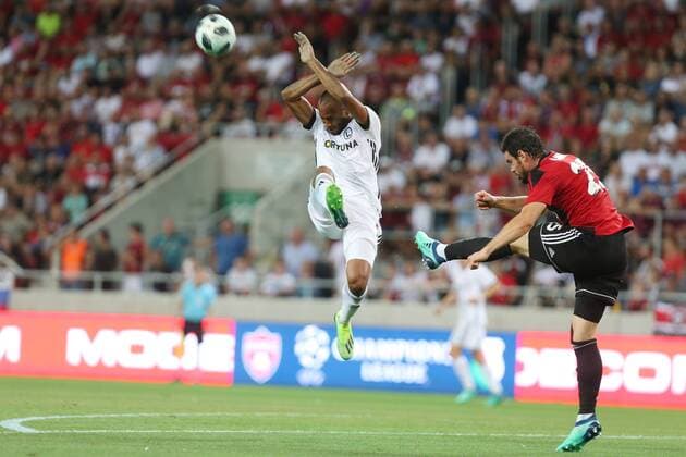 Fußball, CL Qualifikation, Spartak Trnava - Legia Warschau TRNAVA 31.07.2018 PILKA NOZNA II RUNDA ELIMINACYJNA LIGA MISTRZOW SEZON 2018 19: SPARTAK TRNAWA - LEGIA WARSZAWA--- UEFA CHAMPIONS LEAGUE SECOND QUALIFYING ROUND MATCH SPARTAK TRNAWA - LEGIA WARSZAWA NZ. JOSE KANTE (LEGIA) JAKUB RADA (SPARTAK) FOT. MICHAL CHWIEDUK FOKUSMEDIA.COM.PL NEWSPIX.PL --- Newspix.pl  180731CHW033