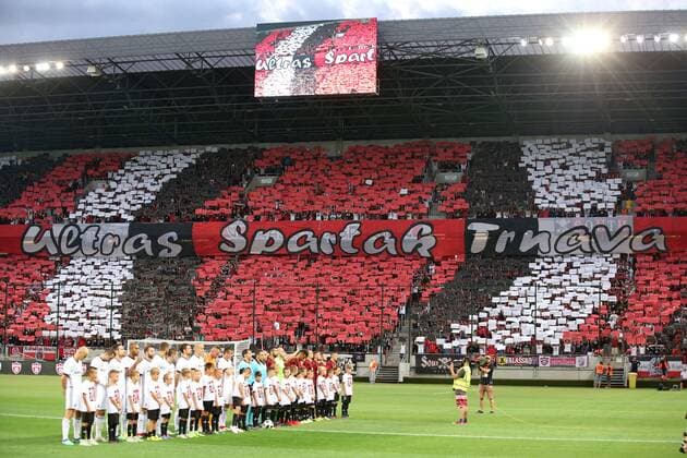 Fußball, CL Qualifikation, Spartak Trnava - Legia Warschau TRNAWA 31.07.2018 REWANZOWY MECZ II RUNDA ELIMINACYJNA LIGA MISTRZOW SEZON 2018 19: SPARTAK TRNAWA - LEGIA WARSZAWA --- UEFA CHAMPIONS LEAGUE SECOND LEG SECOND QUALIFYING ROUND MATCH: FC SPARTAK TRNAVA - LEGIA WARSAW KIBICE SPARTAKA FOT. PIOTR KUCZA FOTOPYK NEWSPIX.PL --- Newspix.pl  180731PYK0002