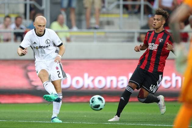 Fußball, CL Qualifikation, Spartak Trnava - Legia Warschau TRNAWA 31.07.2018 REWANZOWY MECZ II RUNDA ELIMINACYJNA LIGA MISTRZOW SEZON 2018 19: SPARTAK TRNAWA - LEGIA WARSZAWA --- UEFA CHAMPIONS LEAGUE SECOND LEG SECOND QUALIFYING ROUND MATCH: FC SPARTAK TRNAVA - LEGIA WARSAW MICHAL PAZDAN MARVIN EGHO FOT. PIOTR KUCZA FOTOPYK NEWSPIX.PL --- Newspix.pl  180731PYK0008