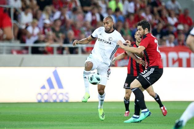 Fußball, CL Qualifikation, Spartak Trnava - Legia Warschau TRNAWA 31.07.2018 REWANZOWY MECZ II RUNDA ELIMINACYJNA LIGA MISTRZOW SEZON 2018 19: SPARTAK TRNAWA - LEGIA WARSZAWA --- UEFA CHAMPIONS LEAGUE SECOND LEG SECOND QUALIFYING ROUND MATCH: FC SPARTAK TRNAVA - LEGIA WARSAW JOSE KANTE JAKUB RADA FOT. PIOTR KUCZA FOTOPYK NEWSPIX.PL --- Newspix.pl  180731PYK0012