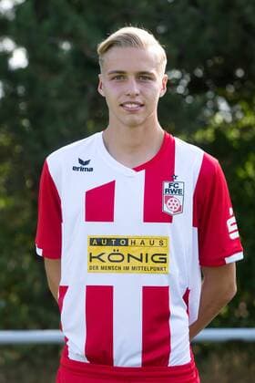 Erfurt 010818 Soccer Regional League FC Rot Weiss Erfurt Portraittermin Team picture pictured Ben Luca Moritz