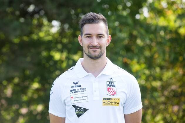 Erfurt 010818 Soccer Regional League FC Rot Weiss Erfurt Portraittermin Team photo in picture Physiotherapist Daniel Knäschke