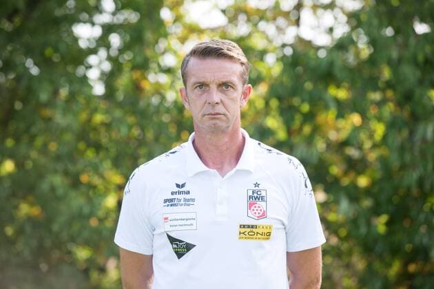 Erfurt 010818 Soccer Regional League FC Rot Weiss Erfurt Portraittermin Goalkeeping coach Rene Twardzik