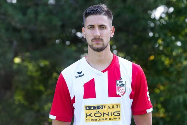 Erfurt 010818 Soccer Regional League FC Rot Weiss Erfurt Portraittermin Petar Lela
