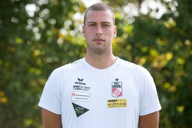 Erfurt 010818 Soccer Regional League FC Rot Weiss Erfurt Portraittermin Team picture coach Coach Robin Krüger