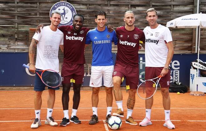 TENNIS - ATP Tennis Herren Generali Open 2018 KITZBUEHEL,AUSTRIA,01.AUG.18 - TENNIS - ATP World Tour, Generali Open. Image shows Dennis Novak, Michail Antonio, Dominic Thiem, Marko Arnautovic and Adrian. GEPAxpictures xMatthiasxHauer