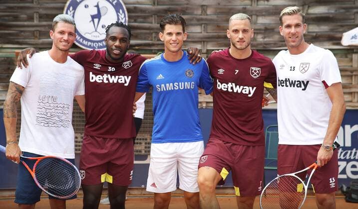 TENNIS - ATP Tennis Herren Generali Open 2018 KITZBUEHEL,AUSTRIA,01.AUG.18 - TENNIS - ATP World Tour, Generali Open. Image shows Dennis Novak, Michail Antonio, Dominic Thiem, Marko Arnautovic and Adrian. GEPAxpictures xMatthiasxHauer