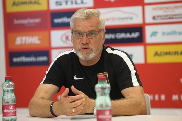 SOCCER - UEFA EL quali, Admira vs Sofia MARIA ENZERSDORF,AUSTRIA,01.AUG.18 - SOCCER - UEFA Europa League qualification, FC Admira Wacker Moedling vs PFK CSKA Sofia, preview, press conference PK Pressekonferenz Admira. Image shows head coach Ernst Baumeister (Admira). GEPAxpictures xMarioxKneisl