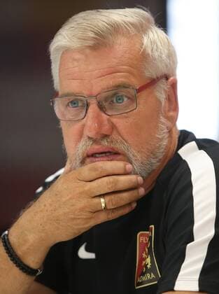 SOCCER - UEFA EL quali, Admira vs Sofia MARIA ENZERSDORF,AUSTRIA,01.AUG.18 - SOCCER - UEFA Europa League qualification, FC Admira Wacker Moedling vs PFK CSKA Sofia, preview, press conference PK Pressekonferenz Admira. Image shows head coach Ernst Baumeister (Admira). GEPAxpictures xMarioxKneisl