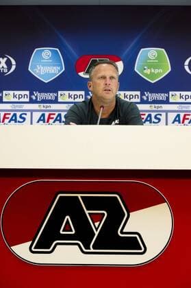 01-08-2018 VOETBAL: PERSCONFERENTIE EN TRAINING AZ: ALKMAAR John van den Brom, trainer AZ Foto: SCS Michel Utrecht xVIxVIxImagesx xSoenarxChamidxsportfotografiexIVx 11642773