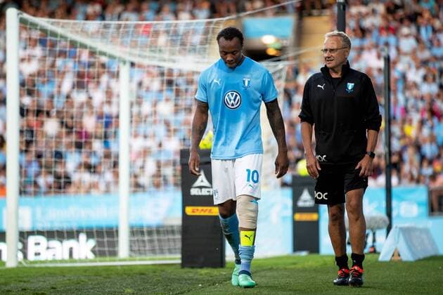 180801 Carlos Strandberg or Malmö FF leaves the pitch during the UEFA Champions League qualifying match between Malmö FF and Cluj on August 1, 2018 in Malmö Photo Mathilda Ahlberg BILDBYRAN Cop 178  Copyright: MATHILDAxAHLBERG BB180801MA028