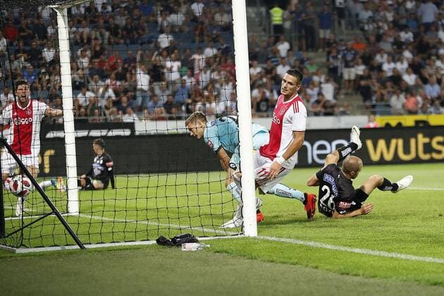 GRAZ, 01-08-2018 , Merkur Arena, football season 2018 2019, UEFA Champions League second qualifying round , 2nd leg , Ajax player Dusan Tadic scores 0-2 during the match Sturm Graz - Ajax . Sturm Graz - Ajax  x2372408x