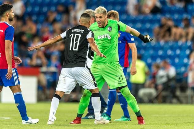 Soccer Champions League Second qualifying round 18 19 FC Basel 1893 FC PAOK Saloniki 01 08 2018 Victory celebrations Dimitris Pelkas PAOK 10 and Alexandros Paschalakis PAOK 31 in Champions League qualifying round 2 Match between FC Basel 1893 and FC PAOK Salonika on Wednesday 01 August 2018 at St Jakob Park in Basel xGRGx