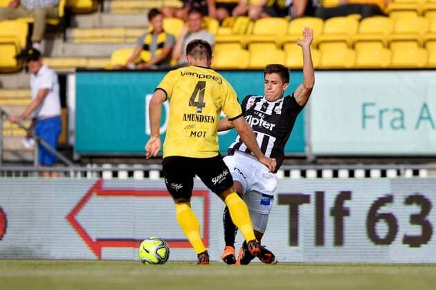 SOCCER - UEFA EL quali, Lillestroem vs LASK LILLESTROEM,NORWAY,02.AUG.18 - SOCCER - UEFA Europa League qualification, Lillestroem SK vs LASK Linz. Image shows Marius Amundsen (Lillestroem) and Florian Jamnig (LASK). GEPAxpictures xFlorianxErtl