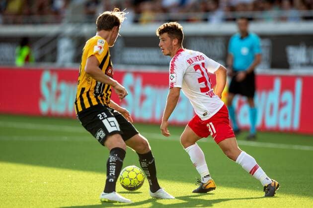 180802 Viktor Lundberg of Häcken and Diego Demme of Leipzig during the UEFA Europe League qualifying match between Häcken and RB Leipzig on August 2, 2018 in Gothenburg  Copyright: MICHAELxERICHSEN BB180802MI028