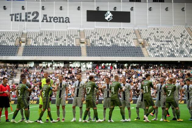 180802 Line up before the UEFA Europa League qualifying match between AIK and Nordsjälland on August 2, 2018 in Stockholm  Copyright: JONATHANxNÄCKSTRAND BB180802JN008
