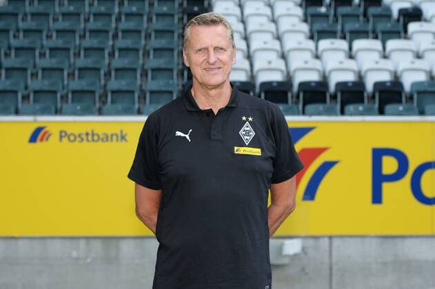 Team doctor Dr Stefan Hertl VfL Borussia Mönchengladbach 1 BL 2018 2019