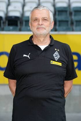 Team doctor Dr Heribert Ditzel VfL Borussia Mönchengladbach 1 BL 2018 2019