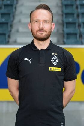 Physiotherapist Holger Wagner VfL Borussia Mönchengladbach 1 BL 2018 2019