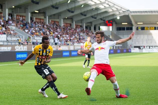 180802 Nasiru Mohammed of Häcken and Marcelo Saracchi or Leipzig during the UEFA Europa League qualifying match between Häcken and RB Leipzig on August 2, 2018 in Gothenburg  Copyright: MICHAELxERICHSEN BB180802MI033