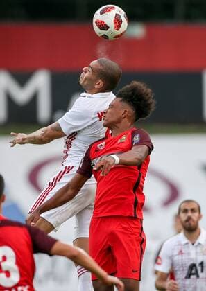 SOCCER - UEFA EL quali, Admira vs Sofia MARIA ENZERSDORF,AUSTRIA,02.AUG.18 - SOCCER - UEFA Europa League qualification, FC Admira Wacker Moedling vs PFK CSKA Sofia. Image shows Roque Maurides (Sofia) and Emanuel Aiwu (admira). GEPAxpictures xMarioxKneisl