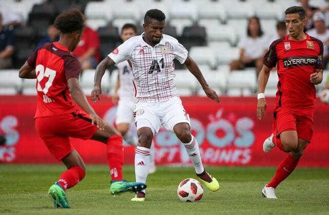 SOCCER - UEFA EL quali, Admira vs Sofia MARIA ENZERSDORF,AUSTRIA,02.AUG.18 - SOCCER - UEFA Europa League qualification, FC Admira Wacker Moedling vs PFK CSKA Sofia. Image shows Emanuel Aiwu (admira), Geferson (Sofia) and Sebastian Bauer (Admira). GEPAxpictures xMarioxKneisl