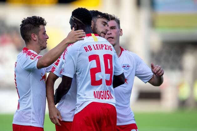 180802 Massimo Bruno or Leipzig celebrates with his teammates after scoring 0 1 during the UEFA Europe League qualifying match between Häcken and RB Leipzig on August 2, 2018 in Gothenburg  Copyright: MICHAELxERICHSEN BB180802MI040