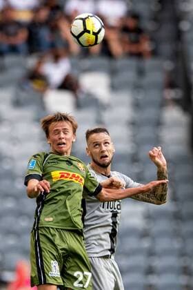180802 Alexander Milosevic of AIK and Mikkel Damsgaard of Nordsjälland during the UEFA Europa League qualifying match between AIK and Nordsjälland on August 2, 2018 in Stockholm  Copyright: JONATHANxNÄCKSTRAND BB180802JN019
