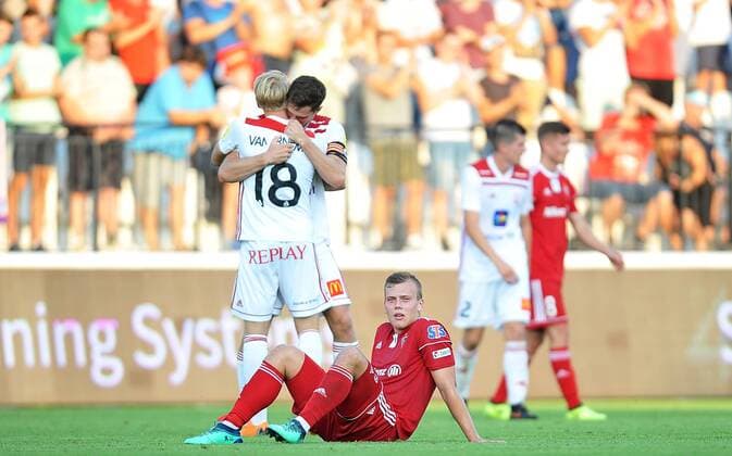 2018.08.02 Myjawa Pilka nozna UEFA Liga Europy Eliminacje Sezon 2018 2019 AS Trencin - Gornik Zabrze N z smutek zal po meczu Daniel Smuga Foto Press Focus NEWSPIX.PL 2018.08.02 Myjawa Football UEFA Europa League Season 2018 2019 AS Trencin - Gornik Zabrze smutek zal po meczu Daniel Smuga Credit: Press Focus --- Newspix.pl  20180802PF_PF074