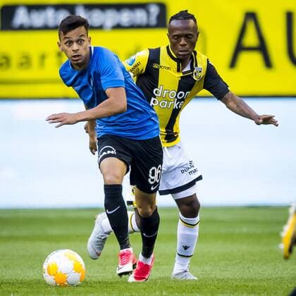 ARNHEM, Vitesse - FC Viitorul, 2-8-2018, football, season 2018-2019, qualification match for Europa League, stadium de Gelredome, FC Viitorul player Hafid Houri (L), Vitesse player Thulani Serero (R) Vitesse - FC Viitorul  x2373135x