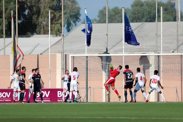 Henry Bonello (C), goalkeeper of Valletta FC collects the ball safely during the UEFA Europa League, second Qualifying Round, second leg match between Valletta FC and HÅ K Zrinjski at the Centenary Stadium, Ta Qali, Malta on 02 August, 2018. Valletta FC v HÅ K Zrinjski UEL_18_19
