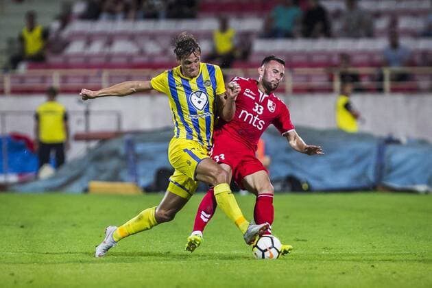 2nd August 2018, Cair Stadium, Nis, Serbia; UEFA Europa League qualification, second qualifying round, 2nd leg; Radnicki Nis versus Maccabi Tel Aviv; Aaron Schoenfeld of Maccabi Tel-Aviv in action against Nikola Stankovic of Radnicki Nis  ActionPlus12052105 NikolaxKrstic