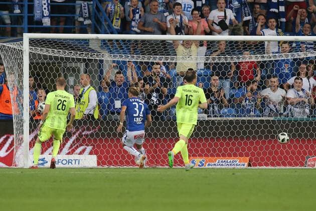 02.08.2018 POZNAN, UL. BULGARSKA PILKA NOZNA (FOOTBALL), 2 RUNDY ELIMINACJI DO LIGI EUROPY (UEFA EUROPA LEAGUE , FIRST QUALIFYING ROUND) MECZ (GAME) (KKS LECH POZNAN - FC SHAKHTYOR SOLIGORSK) LECH POZNAN - SZACHTIOR SOLIGORSK NZ. CHRISTIAN GYTKJAER STRZAL BRAMKA GOL FOTO JAKUB PIASECKI CYFRASPORT NEWSPIX.PL --- Newspix.pl  20180802CSJP3032