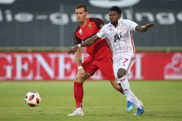 SOCCER - UEFA EL quali, Admira vs Sofia MARIA ENZERSDORF,AUSTRIA,02.AUG.18 - SOCCER - UEFA Europa League qualification, FC Admira Wacker Moedling vs PFK CSKA Sofia. Image shows Stephan Zwierschitz (Admira) and Jorge Intima (Sofia). GEPAxpictures xMarioxKneisl