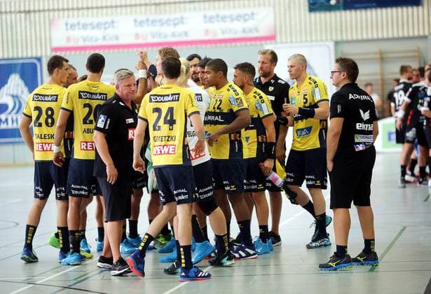 Third handball Bundesliga MSG Grossbieberau Modau vs Rhein Neckar Löwen Test match season 2018 2019 02 08 2018 Grossbieberau v l The team of the RNL during a break Action Single image ba
