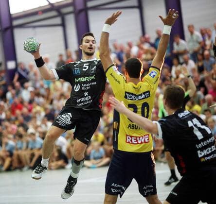 Third Handball Bundesliga MSG Grossbieberau Modau vs Rhein Neckar Löwen Friendly Match Season 2018 2019 02 08 2018 Grossbieberau v l Eric Schaefter MSG Falken Promotion Single Picture ba